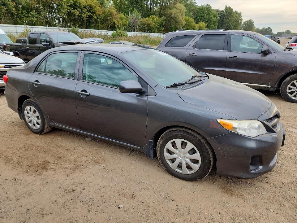 69768426 :رقم المزاد ، 2T1BU4EE1DC059711 vin ، 2013 Toyota Corolla مزاد بيع