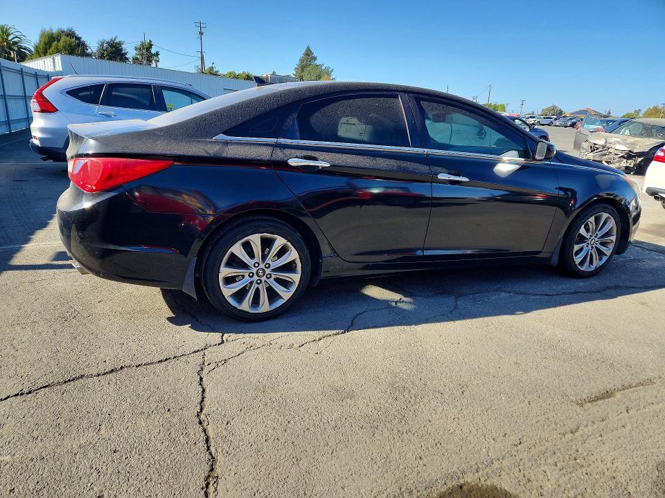 69170466 :رقم المزاد ، 5NPEC4AC4BH293985 vin ، 2011 Hyundai Sonata مزاد بيع