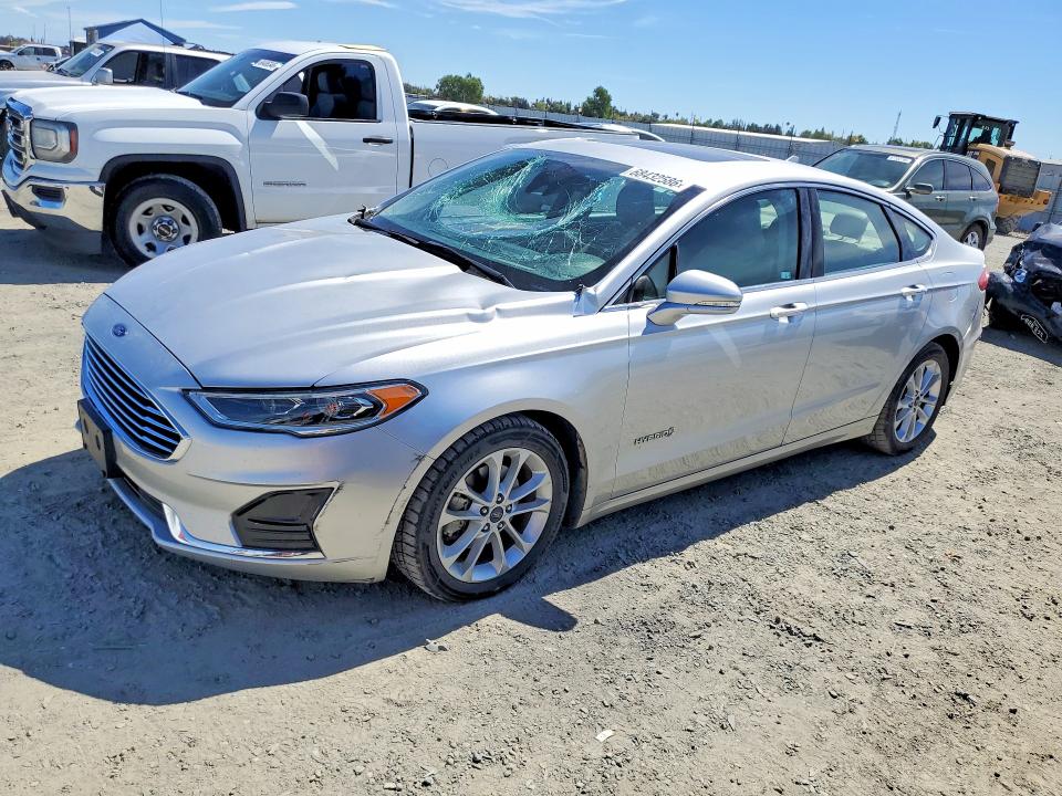 68432586 :رقم المزاد ، 3FA6P0MU2KR235737 vin ، 2019 Ford Fusion مزاد بيع