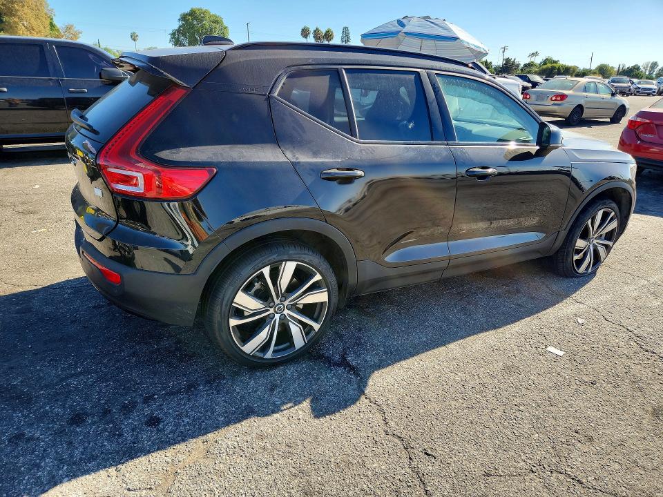 Продажа на аукционе авто 2021 Volvo Xc40, vin: YV4ED3URXM2576285, номер лота: 67410746