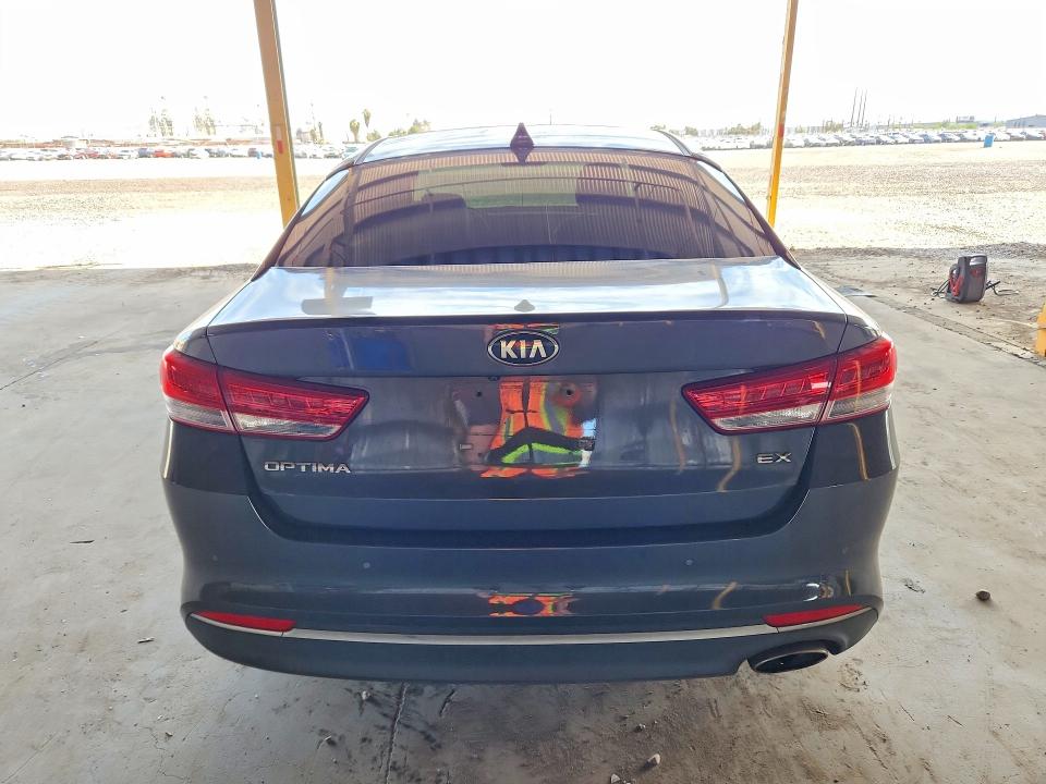 68968196 :رقم المزاد ، 5XXGU4L31JG271133 vin ، 2018 Kia Optima مزاد بيع
