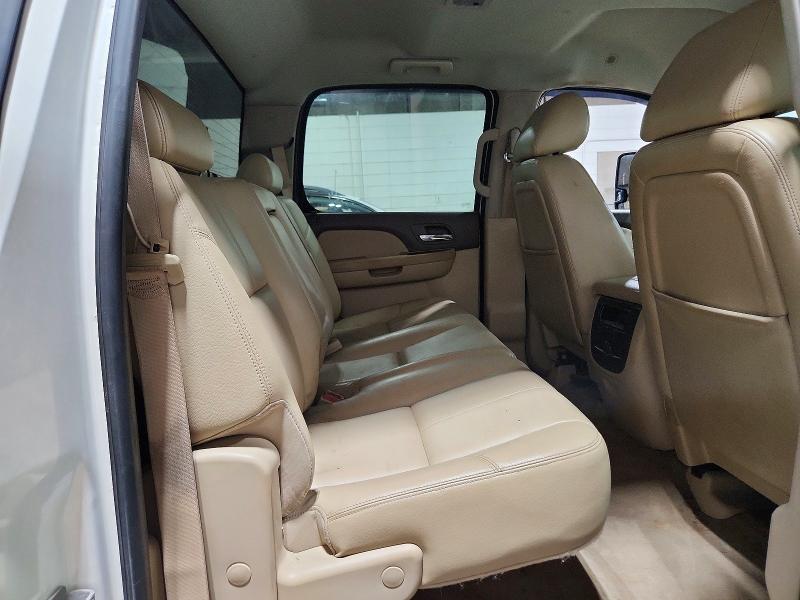 67718996 :رقم المزاد ، 3GTP2WE37BG218109 vin ، 2011 Gmc Sierra مزاد بيع