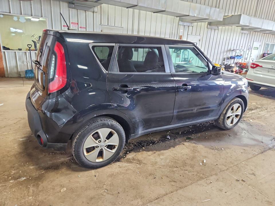 68691116 :رقم المزاد ، KNDJN2A23F7203692 vin ، 2015 Kia Soul مزاد بيع