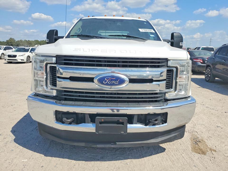 Продаж на аукціоні авто 2019 Ford F350, vin: 1FT8W3DT6KEG85635, номер лоту: 71025326