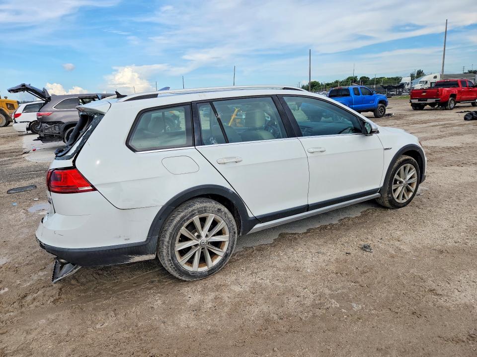 2017 Volkswagen Golf Alltrack მანქანა იყიდება აუქციონზე, vin: 3VWH17AU1HM507912, აუქციონის ნომერი: 67573166