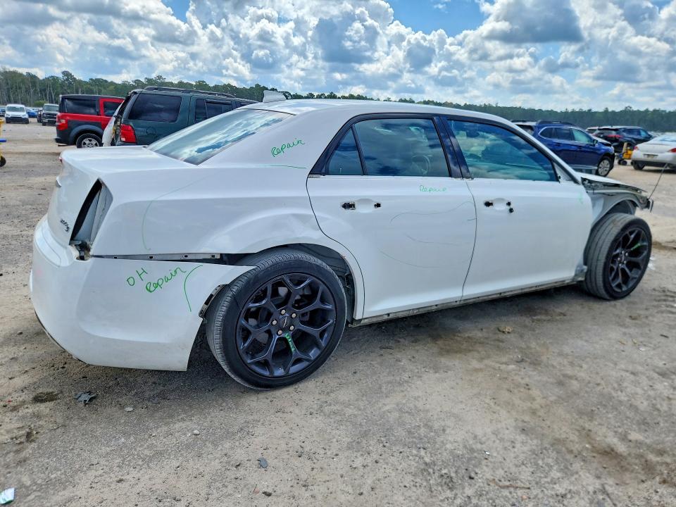 68013586 :رقم المزاد ، 2C3CCABGXKH648050 vin ، 2019 Chrysler 300 مزاد بيع