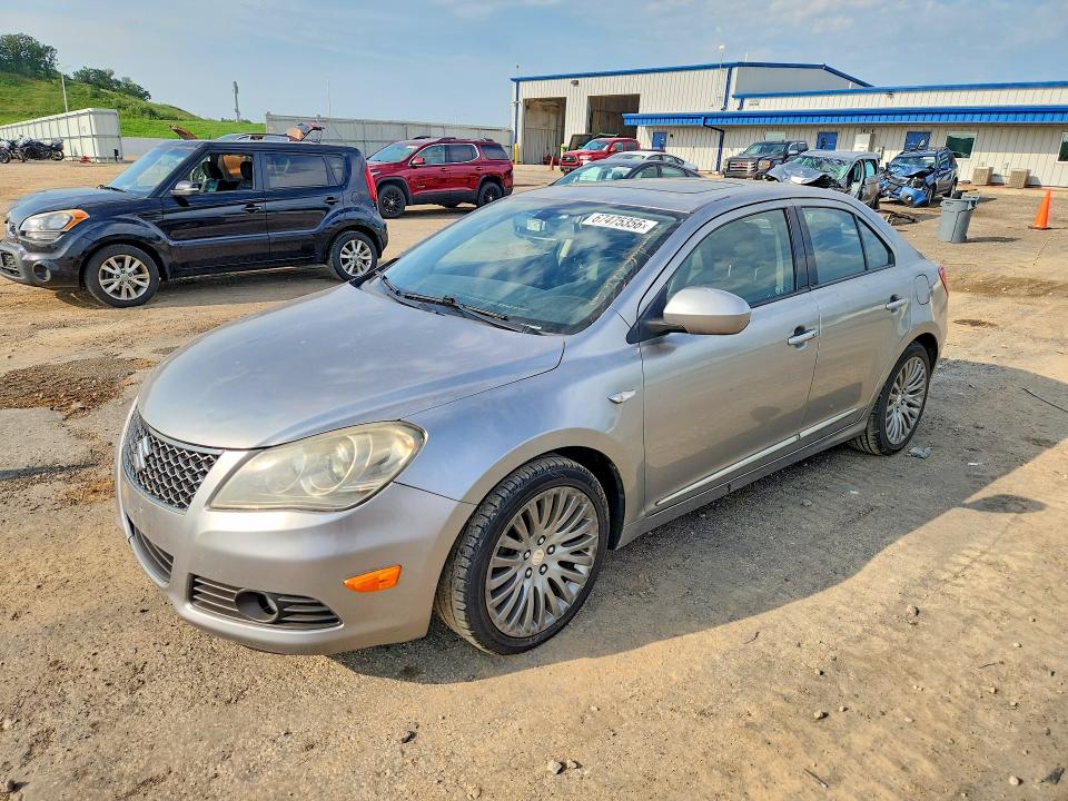 67475356 :رقم المزاد ، JS2RE9A78A6100599 vin ، 2010 Suzuki Kizashi مزاد بيع