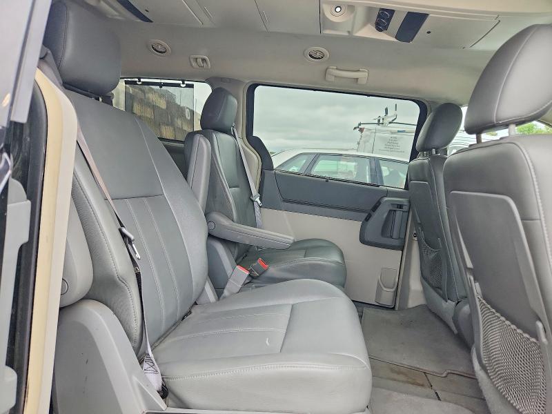 Продажа на аукционе авто 2009 Chrysler Town & Country, vin: 2A8HR541X9R528326, номер лота: 69576006