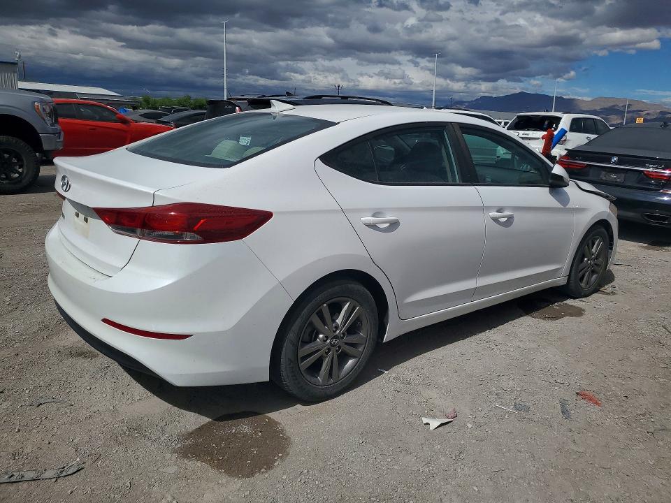 2018 Hyundai Elantra მანქანა იყიდება აუქციონზე, vin: 5NPD84LF7JH246954, აუქციონის ნომერი: 70496406