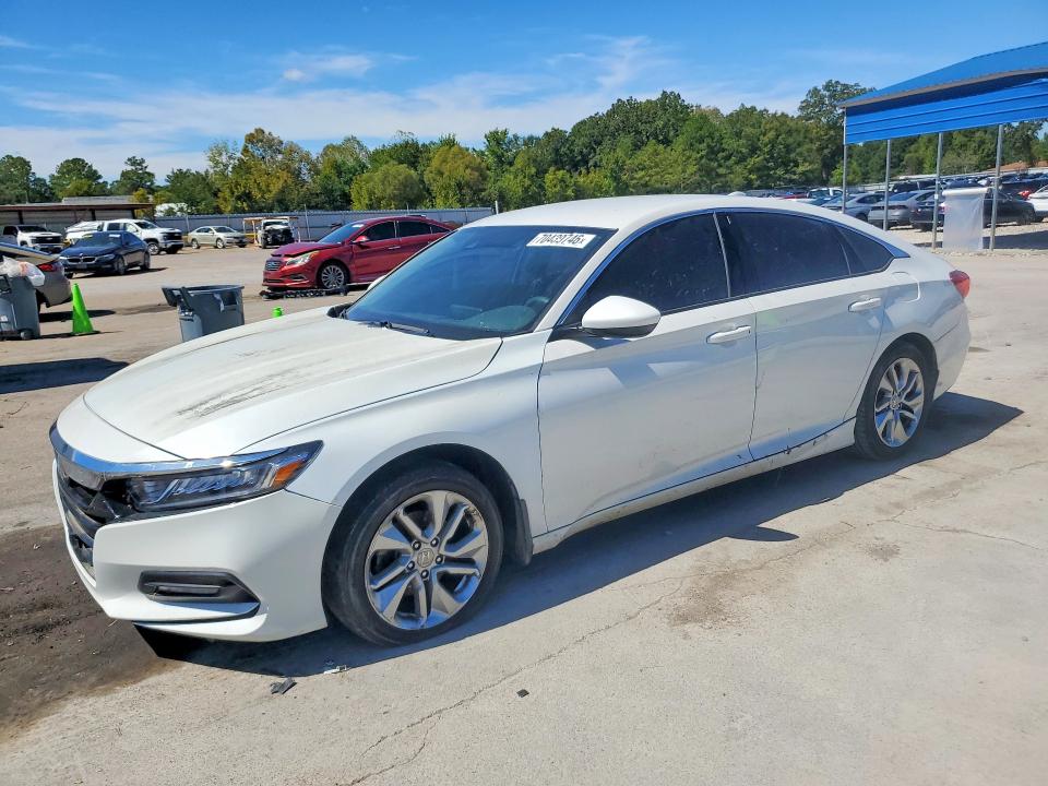 Продажа на аукционе авто 2019 Honda Accord, vin: 1HGCV1F16KA030512, номер лота: 70439746