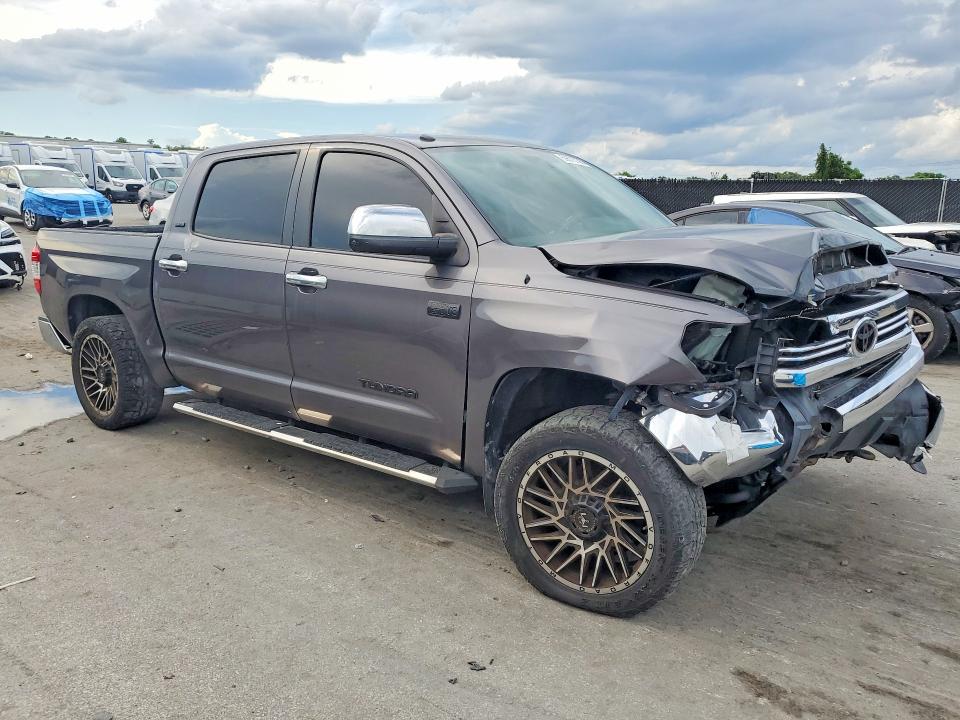 Aukcja sprzedaży 2017 Toyota Tundra, vin: 5TFDW5F18HX665342, numer aukcji: 69573736