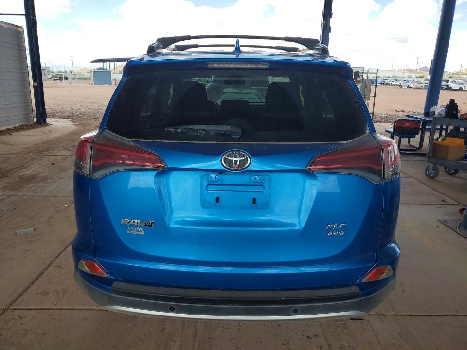 Продаж на аукціоні авто 2016 Toyota Rav4, vin: JTMRFREV7GJ058304, номер лоту: 67749916