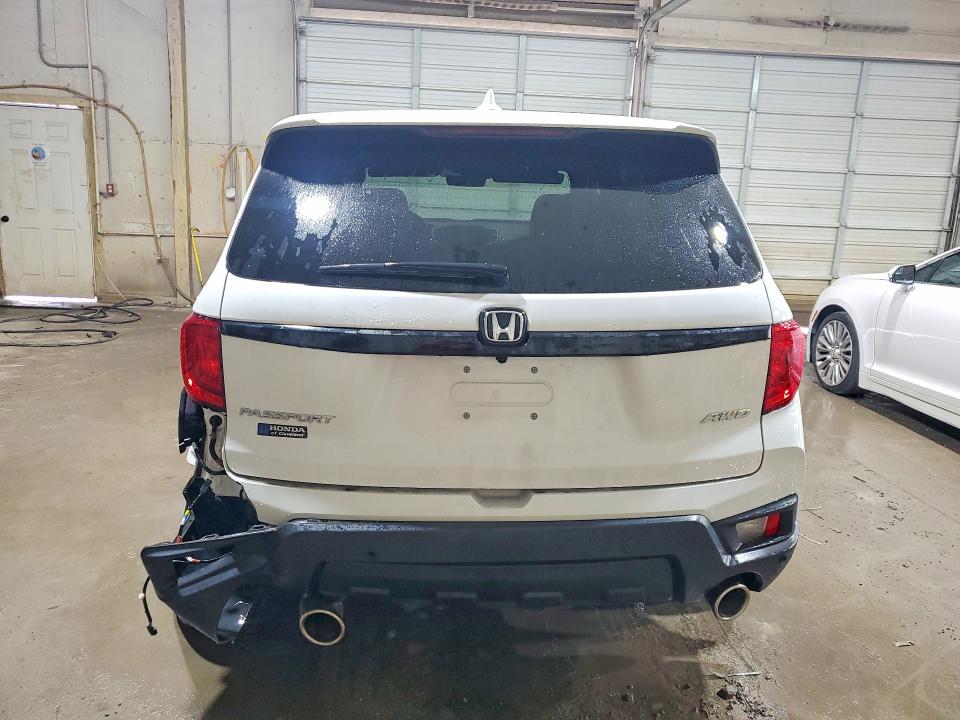 Продаж на аукціоні авто 2024 Honda Passport, vin: 5FNYF8H5XRB023204, номер лоту: 69439876