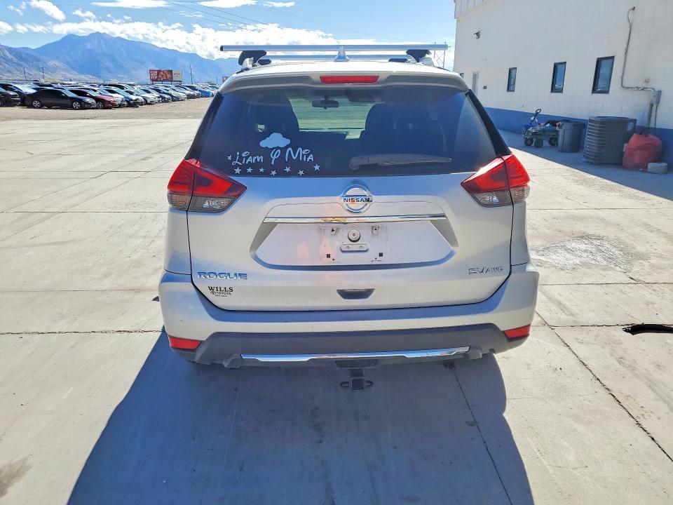 Продажа на аукционе авто 2017 Nissan Rogue, vin: 5N1AT2MV5HC854856, номер лота: 69755006