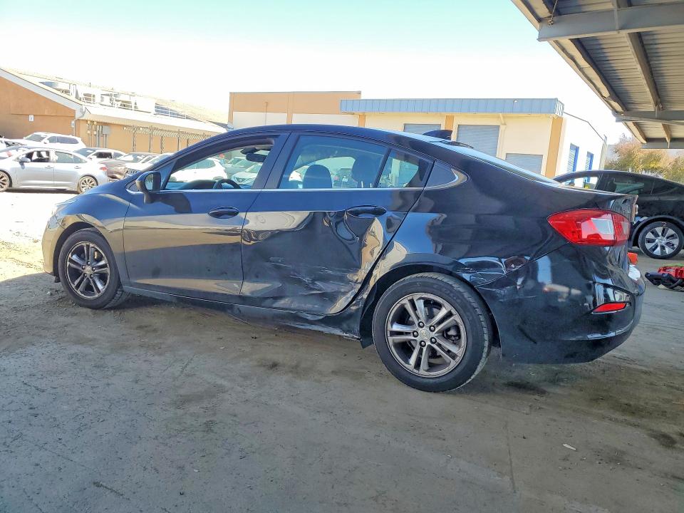2017 Chevrolet Cruze მანქანა იყიდება აუქციონზე, vin: 1G1BE5SM9H7250937, აუქციონის ნომერი: 69165906