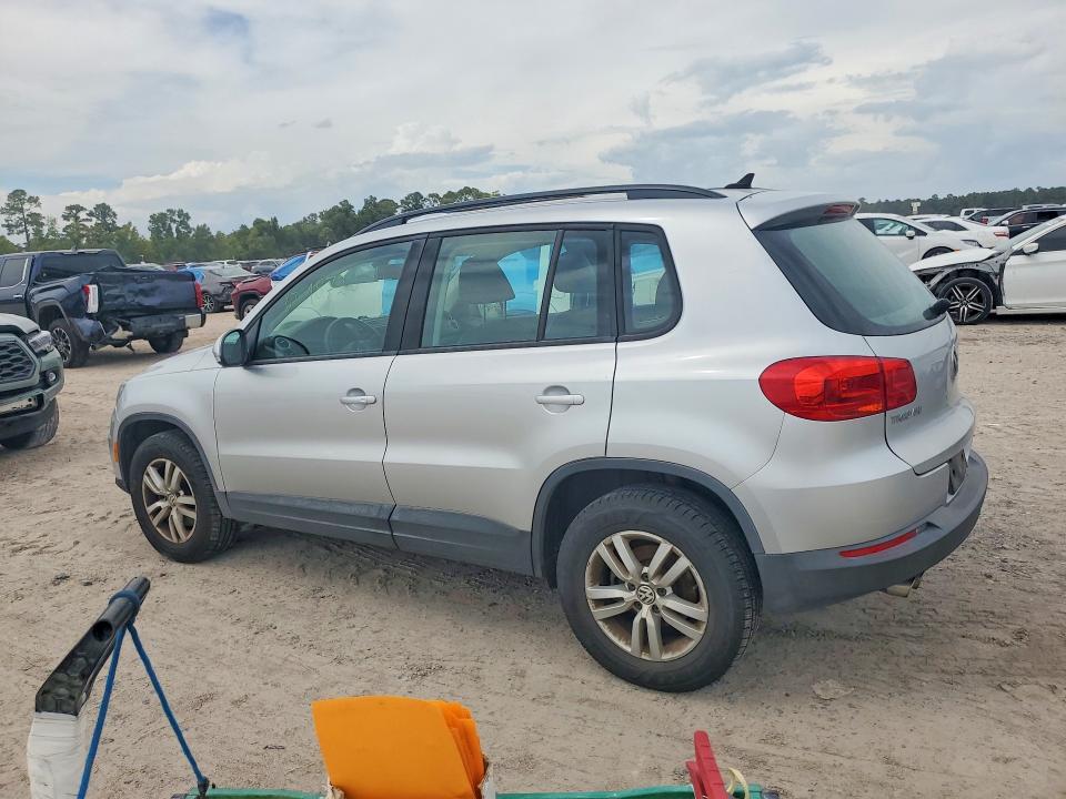 2017 Volkswagen Tiguan მანქანა იყიდება აუქციონზე, vin: WVGAV7AX2HW507657, აუქციონის ნომერი: 67518726