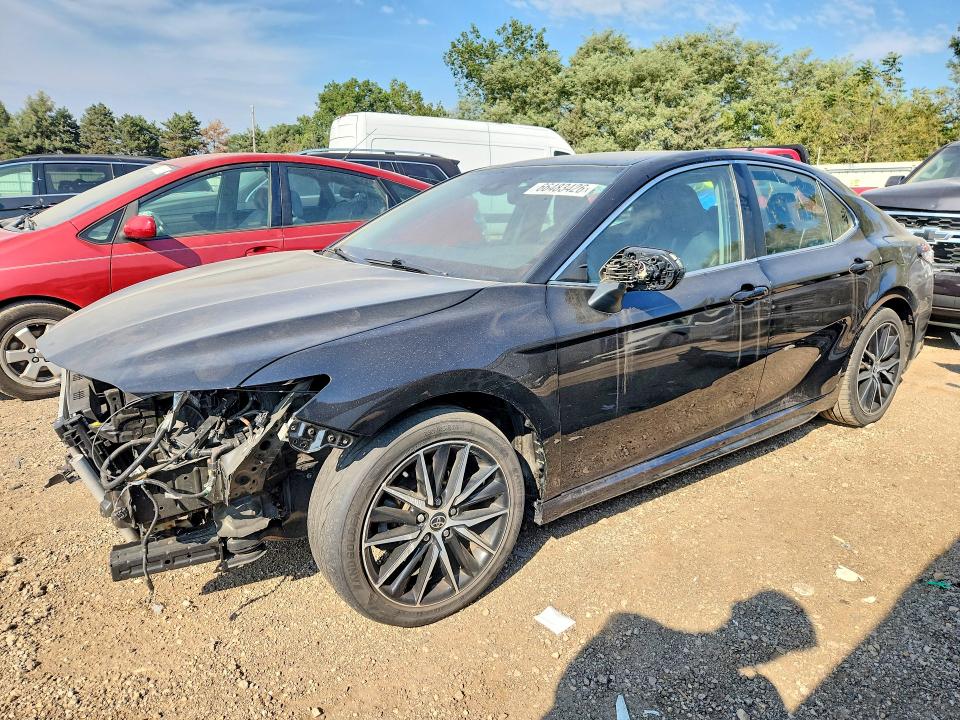 2022 Toyota Camry მანქანა იყიდება აუქციონზე, vin: 4T1T11AK6NU649555, აუქციონის ნომერი: 66483426