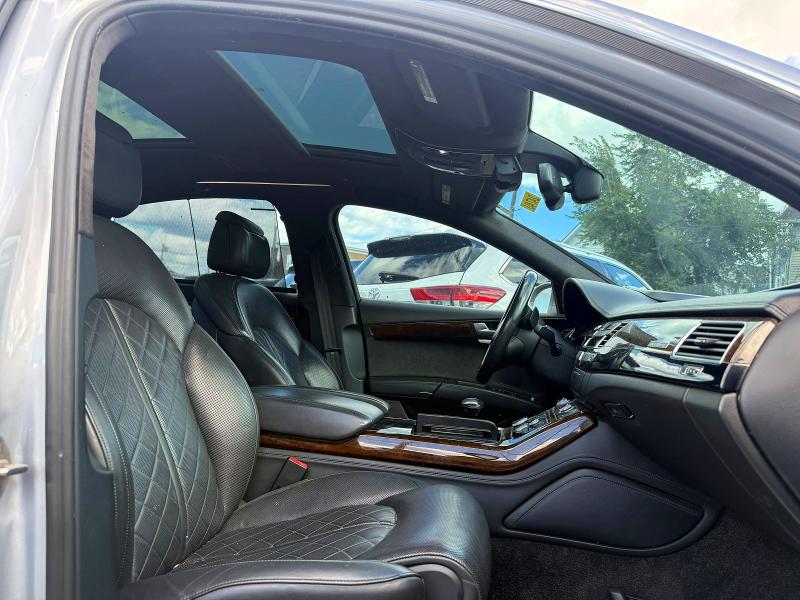Продажа на аукционе авто 2016 Audi A8, vin: WAU43AFDXGN010201, номер лота: 70011616