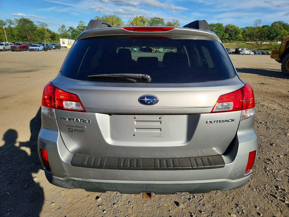 70571576 :رقم المزاد ، 4S4BRCGC2B3366815 vin ، 2011 Subaru Outback مزاد بيع