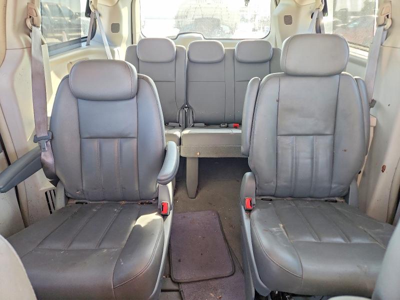 2010 Chrysler Town & Country მანქანა იყიდება აუქციონზე, vin: 2A4RR5D10AR134019, აუქციონის ნომერი: 68765316