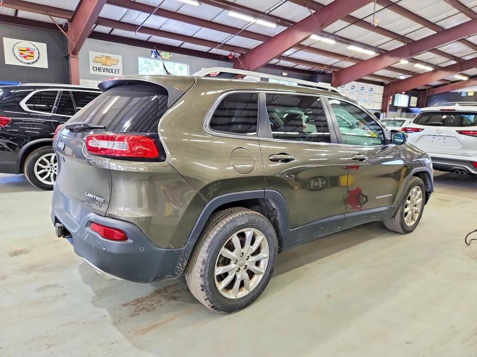 66977286 :رقم المزاد ، 1C4PJMDS4FW567669 vin ، 2015 Jeep Cherokee مزاد بيع