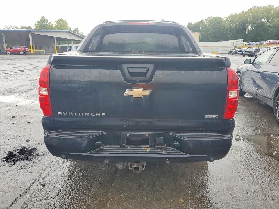 70808866 :رقم المزاد ، 3GNFK123X8G309586 vin ، 2008 Chevrolet Avalanche مزاد بيع