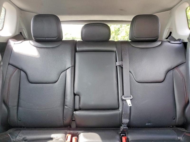67718526 :رقم المزاد ، 3C4NJDDB6LT156539 vin ، 2020 Jeep Compass مزاد بيع