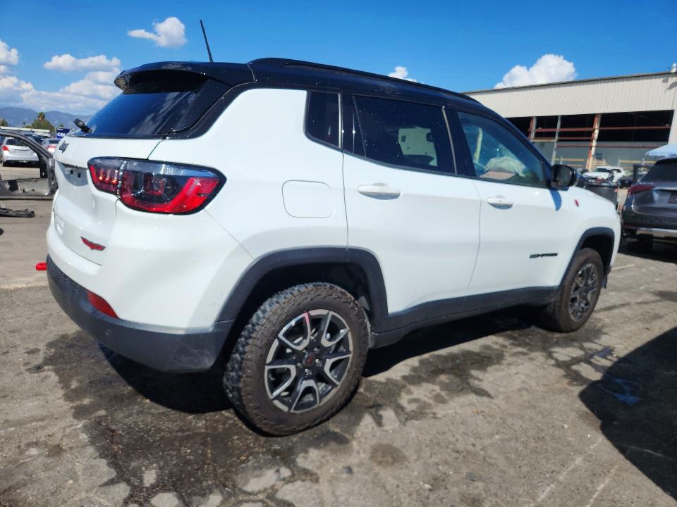 Продаж на аукціоні авто 2025 Jeep Compass, vin: 3C4NJDDN6ST557372, номер лоту: 70283786