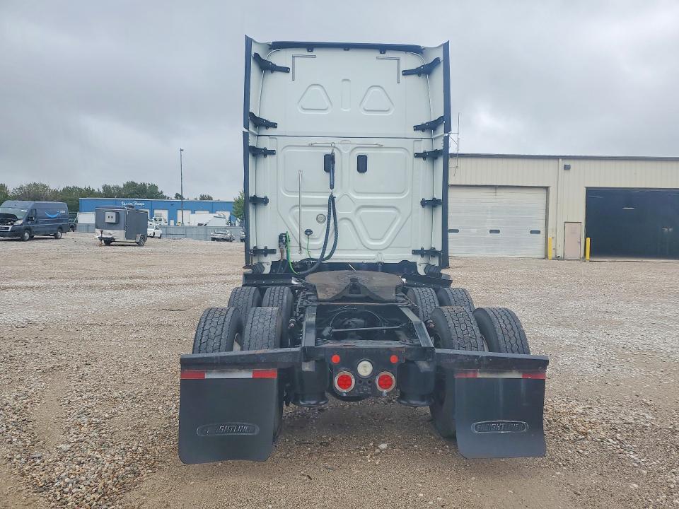 2017 Freightliner Cascadia 125 მანქანა იყიდება აუქციონზე, vin: 3AKJGLDR0HSHF8792, აუქციონის ნომერი: 68933276
