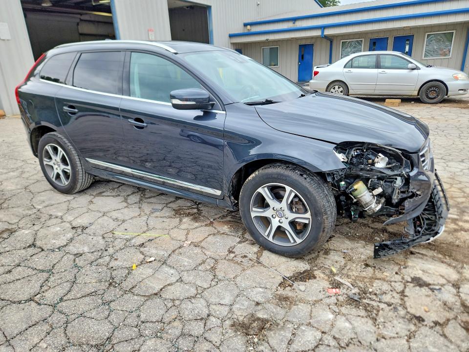 Aukcja sprzedaży 2015 Volvo Xc60, vin: YV4902RM3F2725126, numer aukcji: 69377576