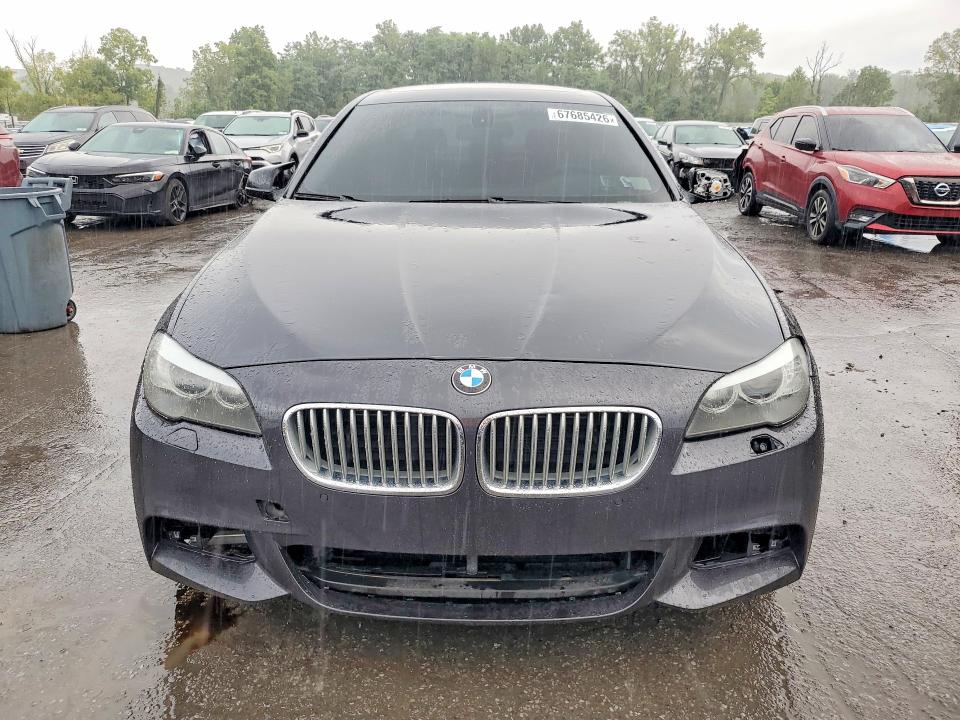 67685426 :رقم المزاد ، WBAFU9C54BC785857 vin ، 2011 Bmw 550 مزاد بيع