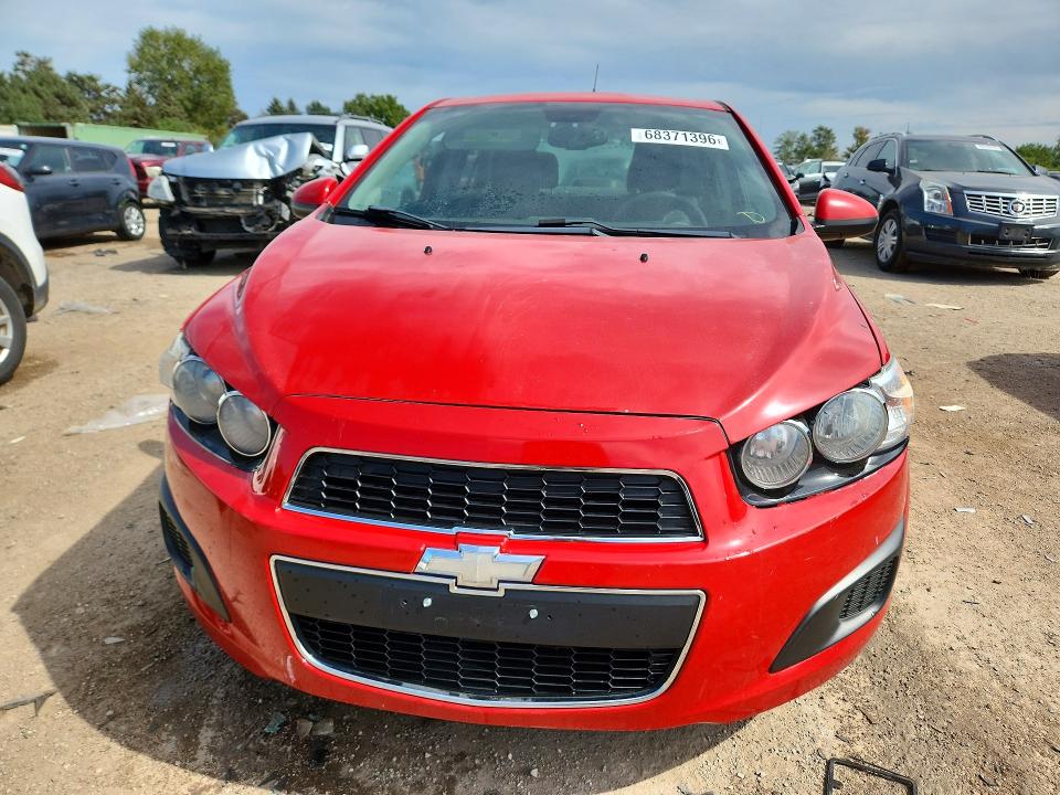 68371396 :رقم المزاد ، 1G1JC5SH5D4173547 vin ، 2013 Chevrolet Sonic مزاد بيع