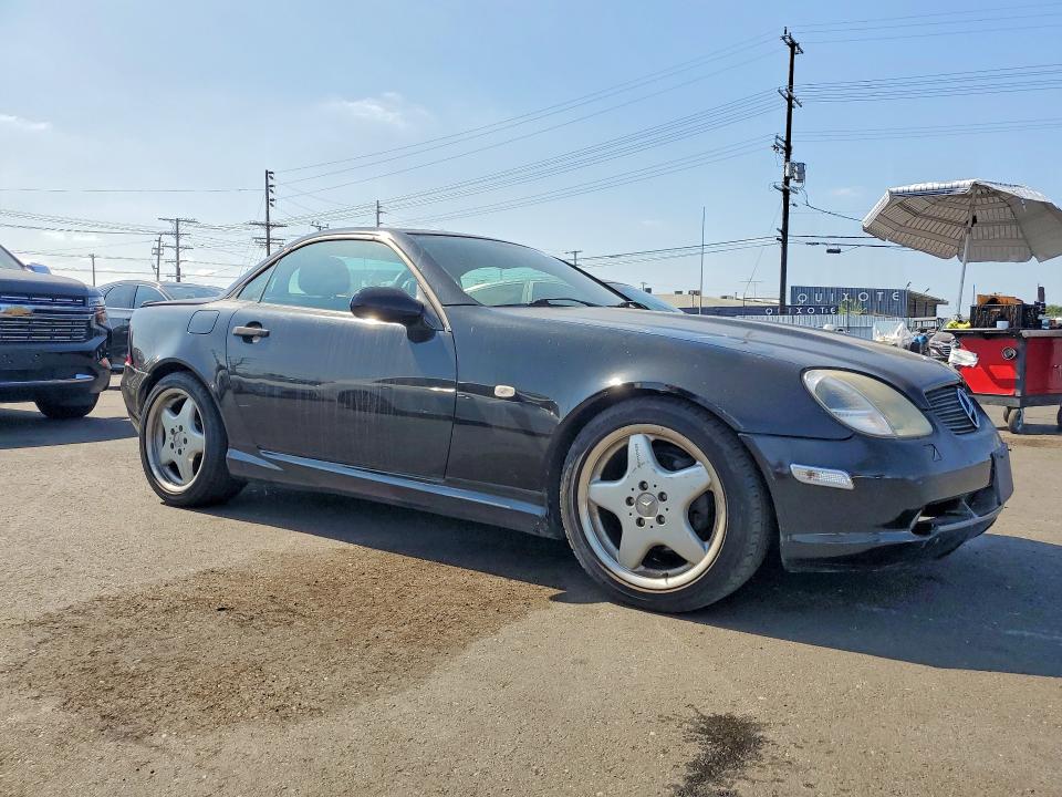 Aukcja sprzedaży 1999 Mercedes-benz Slk, vin: WDBKK47F6XF100212, numer aukcji: 70134376