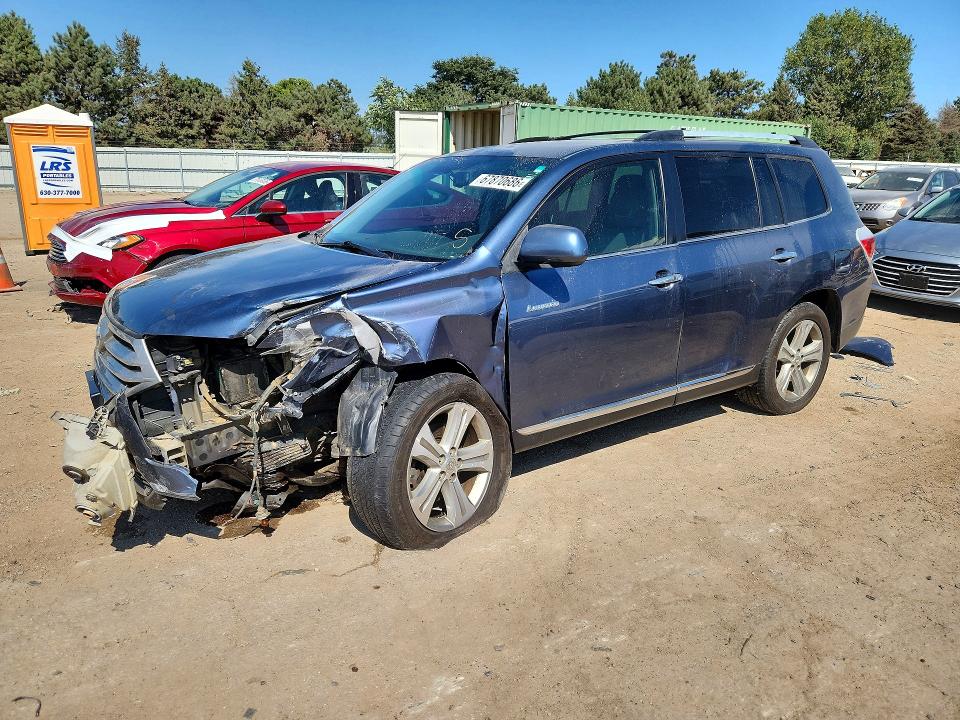 67870686 :رقم المزاد ، 5TDDK3EH3DS236494 vin ، 2013 Toyota Highlander مزاد بيع