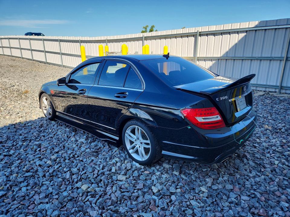 2012 Mercedes-benz C მანქანა იყიდება აუქციონზე, vin: WDDGF8BB1CR209036, აუქციონის ნომერი: 68042346