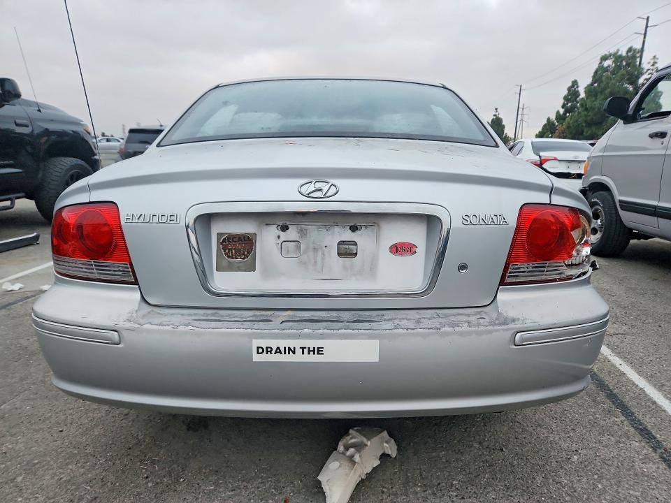68817756 :رقم المزاد ، KMHWF25S32A681777 vin ، 2002 Hyundai Sonata مزاد بيع