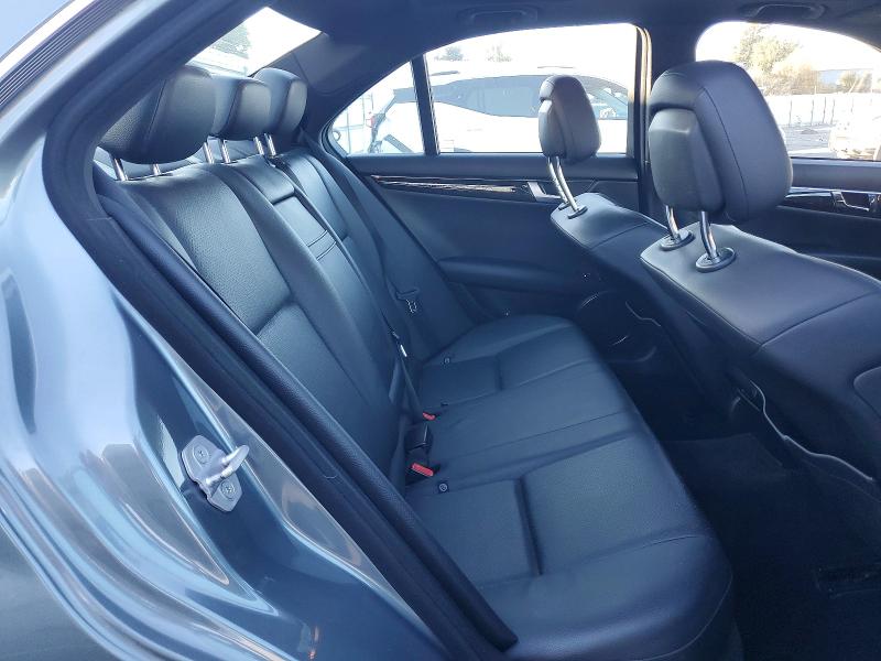 70850526 :رقم المزاد ، WDDGF5HB4CR222448 vin ، 2012 Mercedes-benz C مزاد بيع
