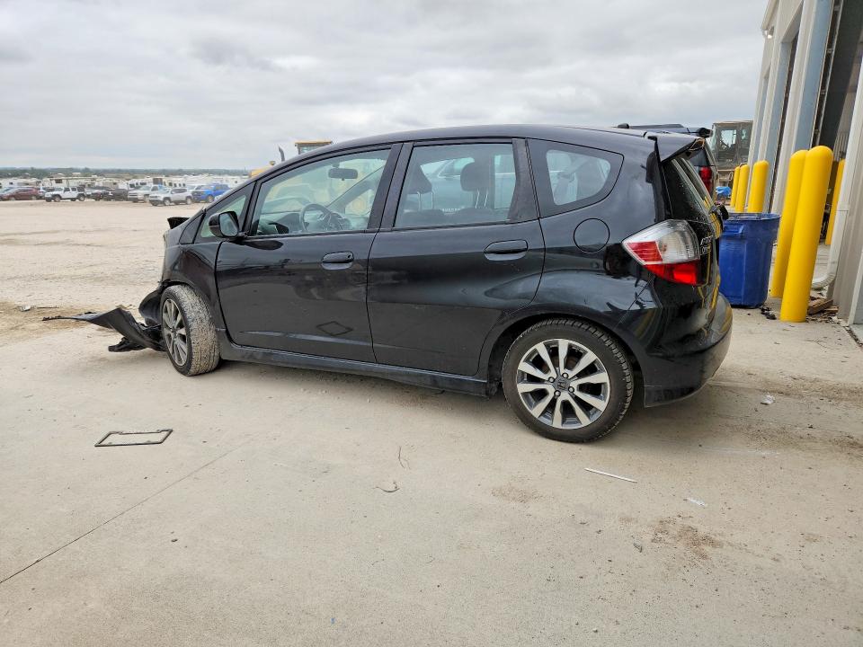 Продажа на аукционе авто 2013 Honda Fit, vin: JHMGE8H57DC006167, номер лота: 69912106