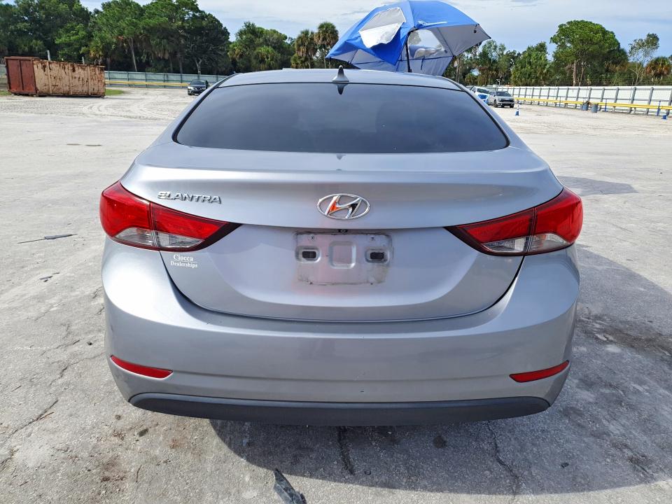 Продаж на аукціоні авто 2015 Hyundai Elantra, vin: 5NPDH4AE3FH568895, номер лоту: 67445896