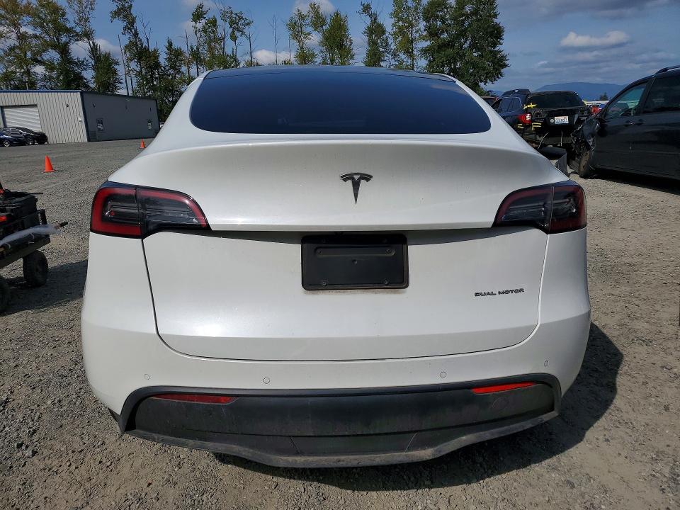 Продажа на аукционе авто 2022 Tesla Model Y, vin: 7SAYGDEE8NF320477, номер лота: 68675596