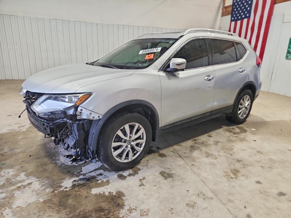 Продажа на аукционе авто 2017 Nissan Rogue, vin: 5N1AT2MV9HC749057, номер лота: 69068976