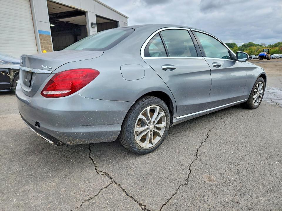 Продаж на аукціоні авто 2015 Mercedes-benz C, vin: 55SWF4KB9FU032470, номер лоту: 70942676