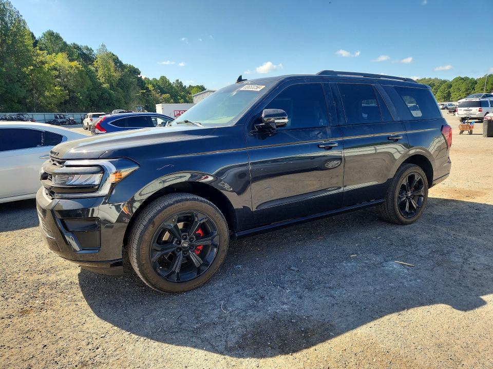 Продажа на аукционе авто 2023 Ford Expedition, vin: 1FMJU2AG4PEA13195, номер лота: 68653256