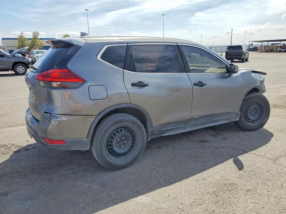 68893826 :رقم المزاد ، KNMAT2MT2HP505794 vin ، 2017 Nissan Rogue مزاد بيع