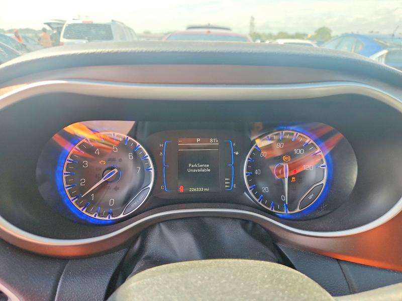 69173466 :رقم المزاد ، 2C4RC1FG0JR101801 vin ، 2018 Chrysler Pacifica مزاد بيع