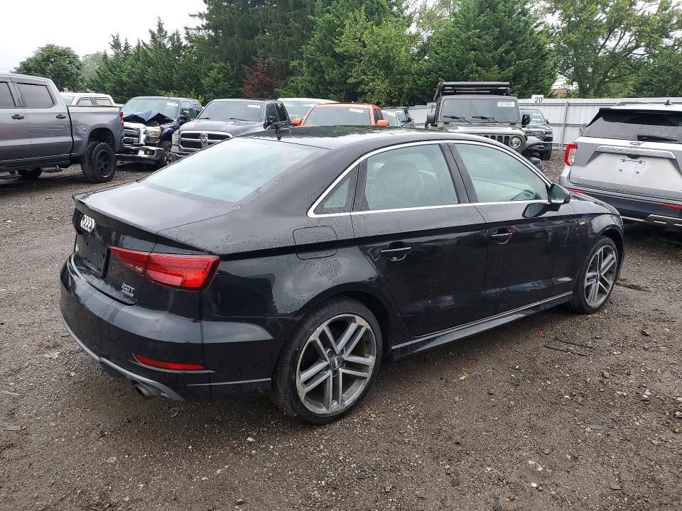 Aukcja sprzedaży 2018 Audi A3, vin: WAUJ8GFF3J1004487, numer aukcji: 67478936