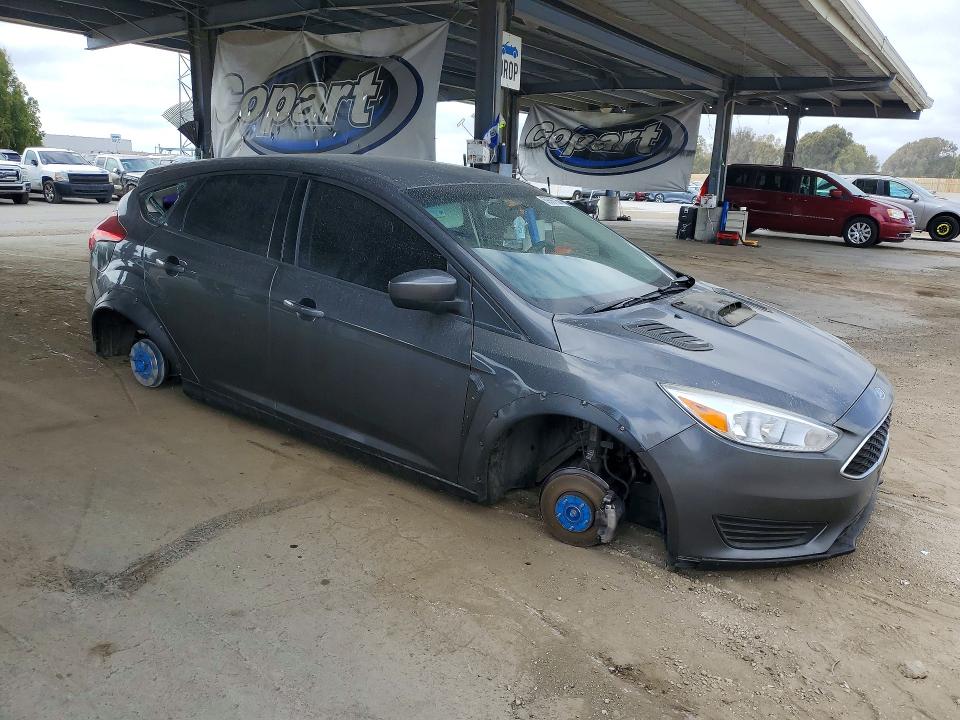 2018 Ford Focus მანქანა იყიდება აუქციონზე, vin: 1FADP3K22JL236720, აუქციონის ნომერი: 69097056