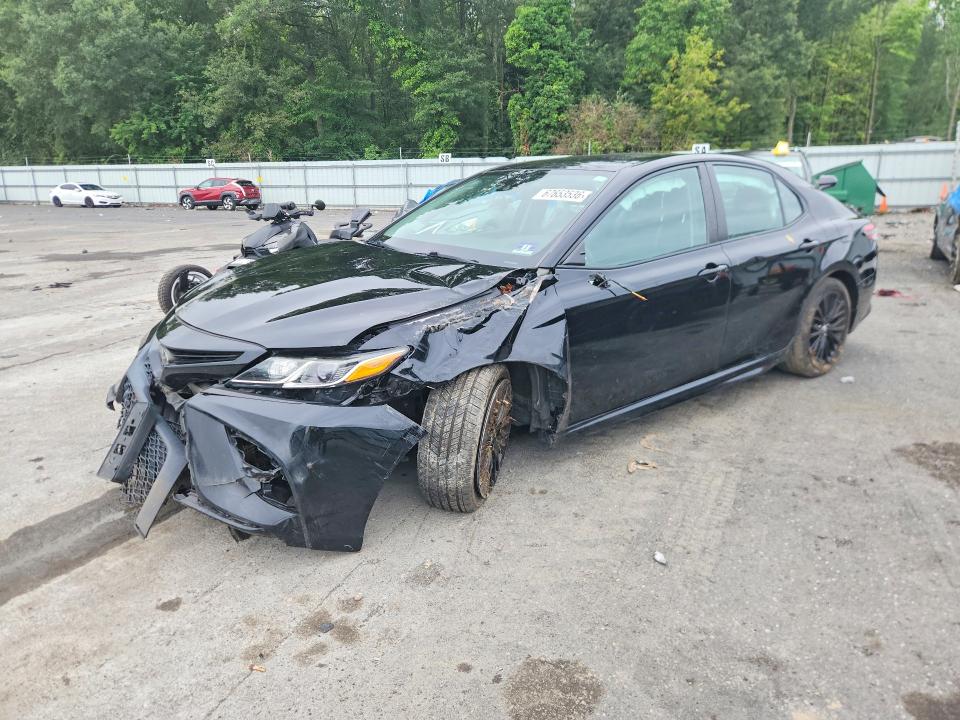 67653536 :رقم المزاد ، 4T1B11HK4KU261334 vin ، 2019 Toyota Camry مزاد بيع