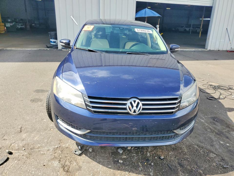 67998236 :رقم المزاد ، 1VWBT7A34EC107573 vin ، 2014 Volkswagen Passat مزاد بيع