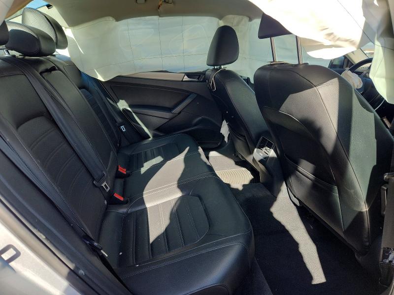 Продаж на аукціоні авто 2015 Volkswagen Passat, vin: 1VWBT7A38FC015528, номер лоту: 68684056